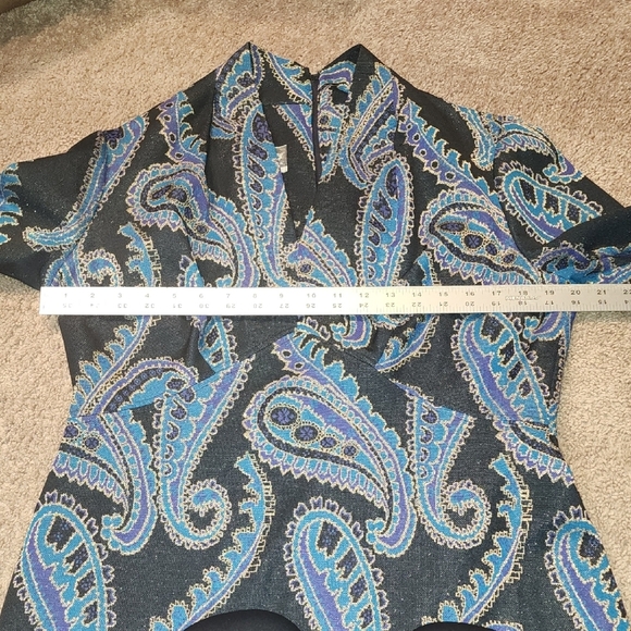 Blue Long Sleeve Wrap Gown with Mandarin Collar - Picture 5 of 9